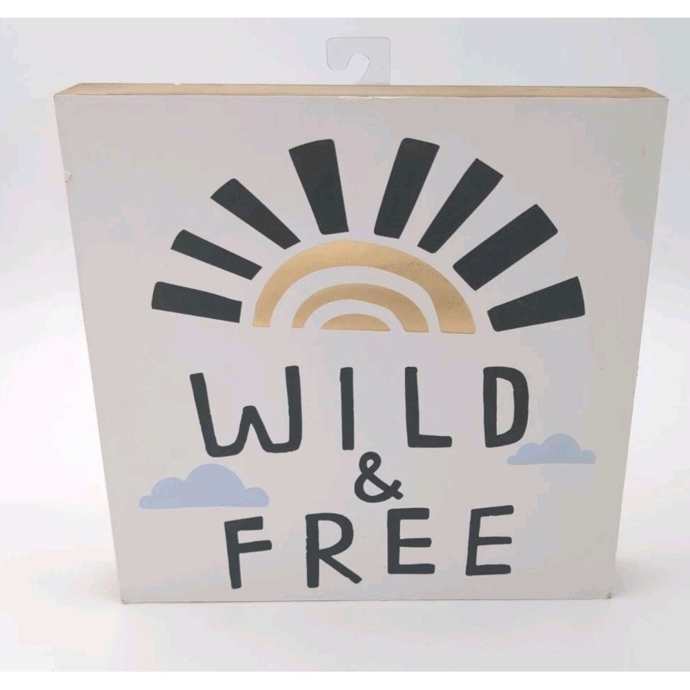 Pillow fort Wild & Free Wood Free Standing Plaque